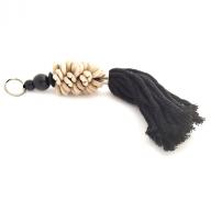 Cowry shell keyringholder black